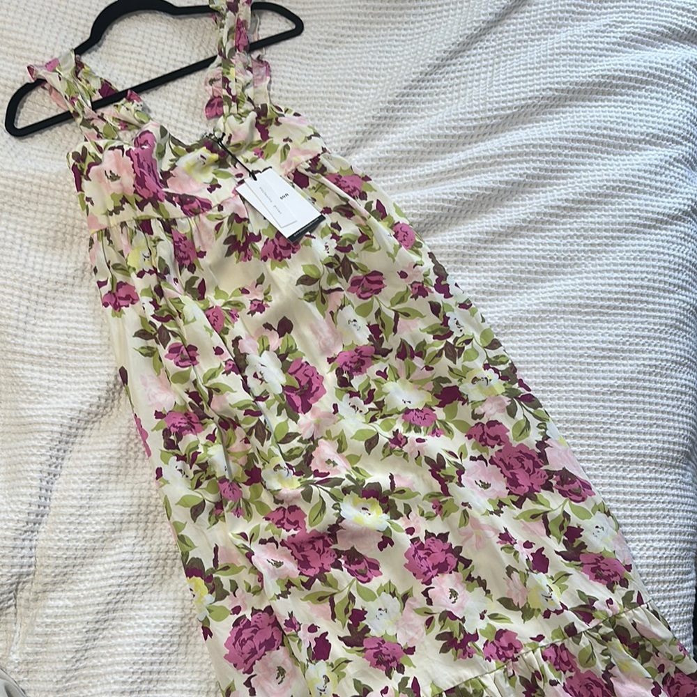 En Saison Cream and White Midi Sundress with Square Neck